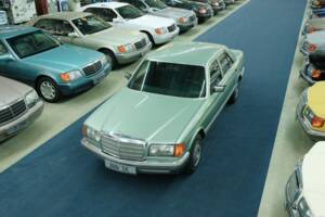 Bild 3/50 von Mercedes-Benz 300 SE (1986)