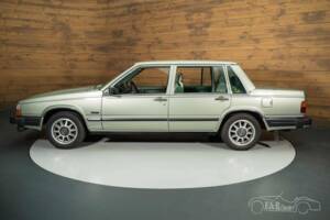 Image 15/19 of Volvo 760 GLE (1983)