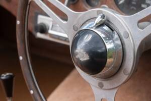 Bild 41/50 von Jaguar XK 120 DHC (1954)
