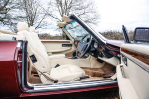 Image 41/50 of Jaguar XJS 5.3 V12 (1993)