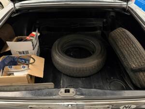 Image 17/18 of Mercedes-Benz 250 SE (1967)