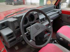 Bild 13/24 von Daihatsu Rocky 2.0 (1986)