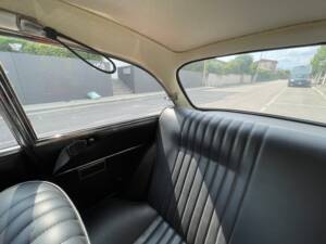 Afbeelding 13/15 van Alfa Romeo Giulia GT 1300 Junior (1968)