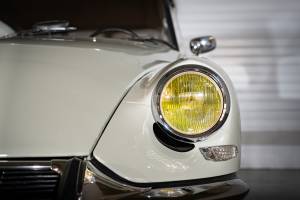 Image 15/33 of Citroën ID 19 (1966)