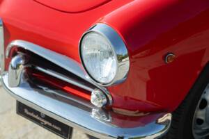 Immagine 37/50 di Alfa Romeo Giulia 1600 Spider (1964)