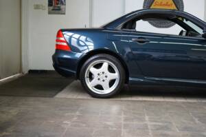 Bild 37/46 von Mercedes-Benz SLK 230 Kompressor (1997)