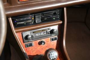 Afbeelding 32/50 van Peugeot 504 Convertible (1981)