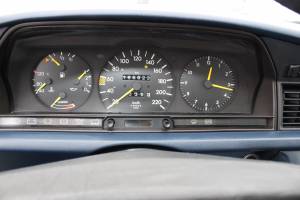 Image 5/11 of Mercedes-Benz 190 E (1989)
