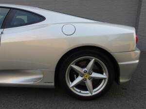 Afbeelding 31/99 van Ferrari 360 Modena (2000)