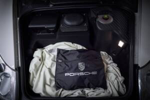 Imagen 45/98 de Porsche 911 Carrera 4S (2004)