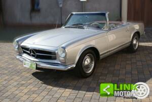 Imagen 7/50 de Mercedes-Benz 230 SL (1967)