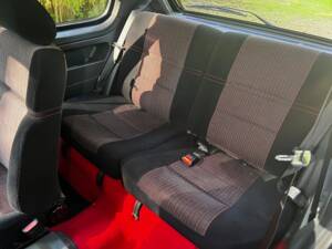 Bild 33/39 von Peugeot 205 GTi 1.6 (1986)
