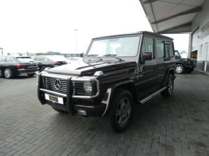 Image 3/29 de Mercedes-Benz G 500 (LWB) (1999)