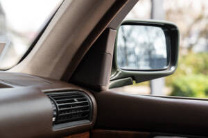 Image 15/34 of BMW 750iL (1989)