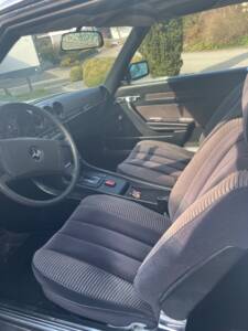 Image 2/10 of Mercedes-Benz 280 SLC (1977)