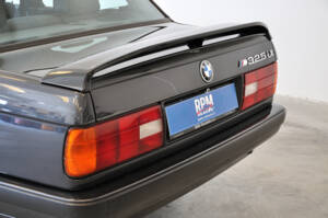 Image 13/40 of BMW 325ix (1989)