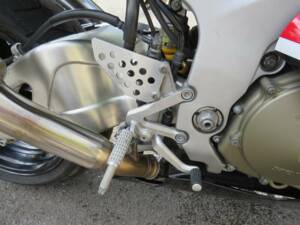 Bild 20/42 von Honda VTR 1000 SP2 (2002)