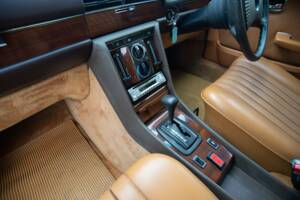 Immagine 19/31 di Mercedes-Benz 280 SE (1980)