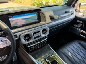 Image 14/28 de Mercedes-Benz G 500 (LWB) (2019)