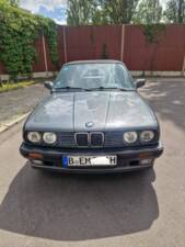 Bild 1/5 von BMW 318i Baur TC (1990)