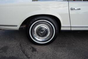 Image 23/33 de Mercedes-Benz 230 SL (1965)