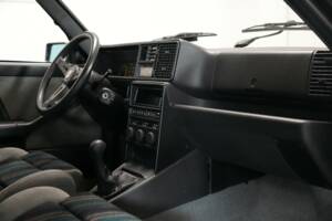 Image 19/46 of Lancia Delta HF Integrale (1988)