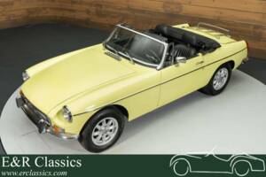 Image 1/19 of MG MGB (1977)