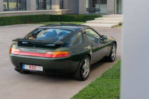 Afbeelding 19/46 van Porsche 928 GTS (1993)