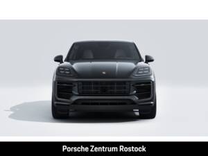 Imagen 8/14 de Porsche Cayenne Coupé Turbo S E-Hybrid (2026)
