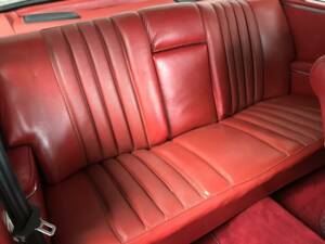 Image 25/38 de Mercedes-Benz 280 SE (1967)