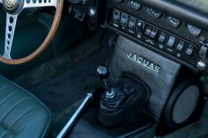 Afbeelding 24/34 van Jaguar E-Type (1971)