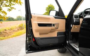 Imagen 23/67 de Land Rover Range Rover V8 Supercharged (2012)
