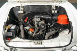 Image 26/29 of Volkswagen Karmann Ghia 1500 (1969)