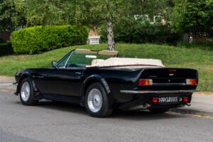 Afbeelding 4/32 van Aston Martin V8 Vantage Volante (1988)