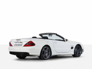 Immagine 7/49 di Mercedes-Benz SL 55 AMG (2006)