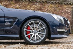 Immagine 36/50 di Mercedes-Benz SL 63 AMG (2012)