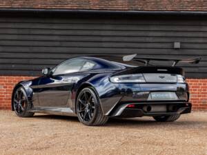 Image 3/65 of Aston Martin Vantage GT8 (2017)