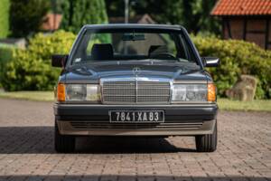 Immagine 5/73 di Mercedes-Benz 190 D 2.5 (1990)