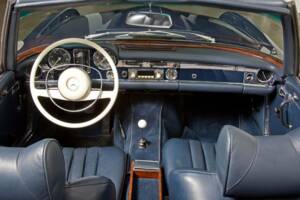Afbeelding 15/20 van Mercedes-Benz 280 SL (1971)