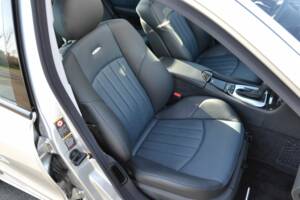 Imagen 19/100 de Mercedes-Benz E 55 AMG (2003)