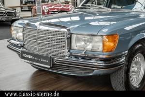 Image 10/15 of Mercedes-Benz 450 SEL 6,9 (1975)