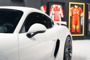 Afbeelding 35/36 van Porsche Cayman GT4 (2016)