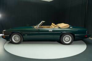 Image 7/8 of Jaguar XJS 4.0 (1994)