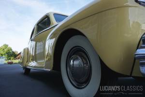 Image 23/50 of Lincoln Zephyr (1947)