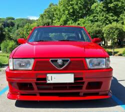 Image 3/24 de Alfa Romeo 75 1.8 Turbo Evoluzione (1987)