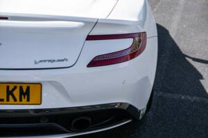 Image 42/50 of Aston Martin Vanquish Volante (2014)