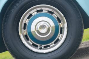 Image 25/50 of Rolls-Royce Silver Shadow I (1976)