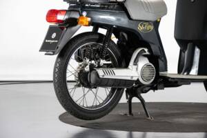 Image 27/44 of Honda SH 50 Fifty (1987)