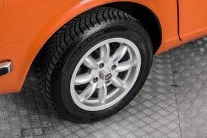 Image 37/50 of Datsun 240 Z (1971)