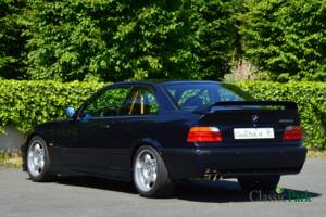 Image 3/50 de BMW 323i (1998)